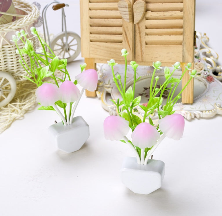 Enchanted Forest™ Color-Changing LED Mushroom Light – Smart Dusk-to-Dawn Sensor Night Light
