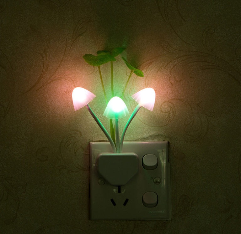 Enchanted Forest™ Color-Changing LED Mushroom Light – Smart Dusk-to-Dawn Sensor Night Light